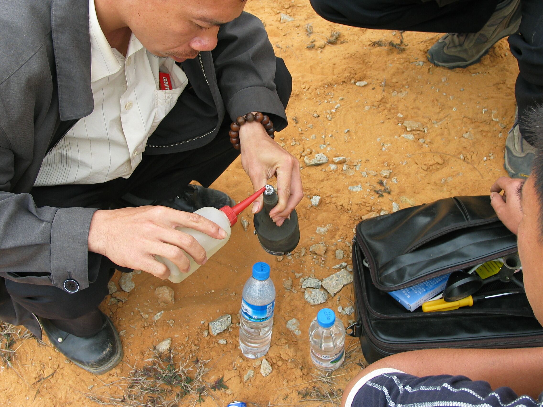 Don't perform unauthorized lubrication.
